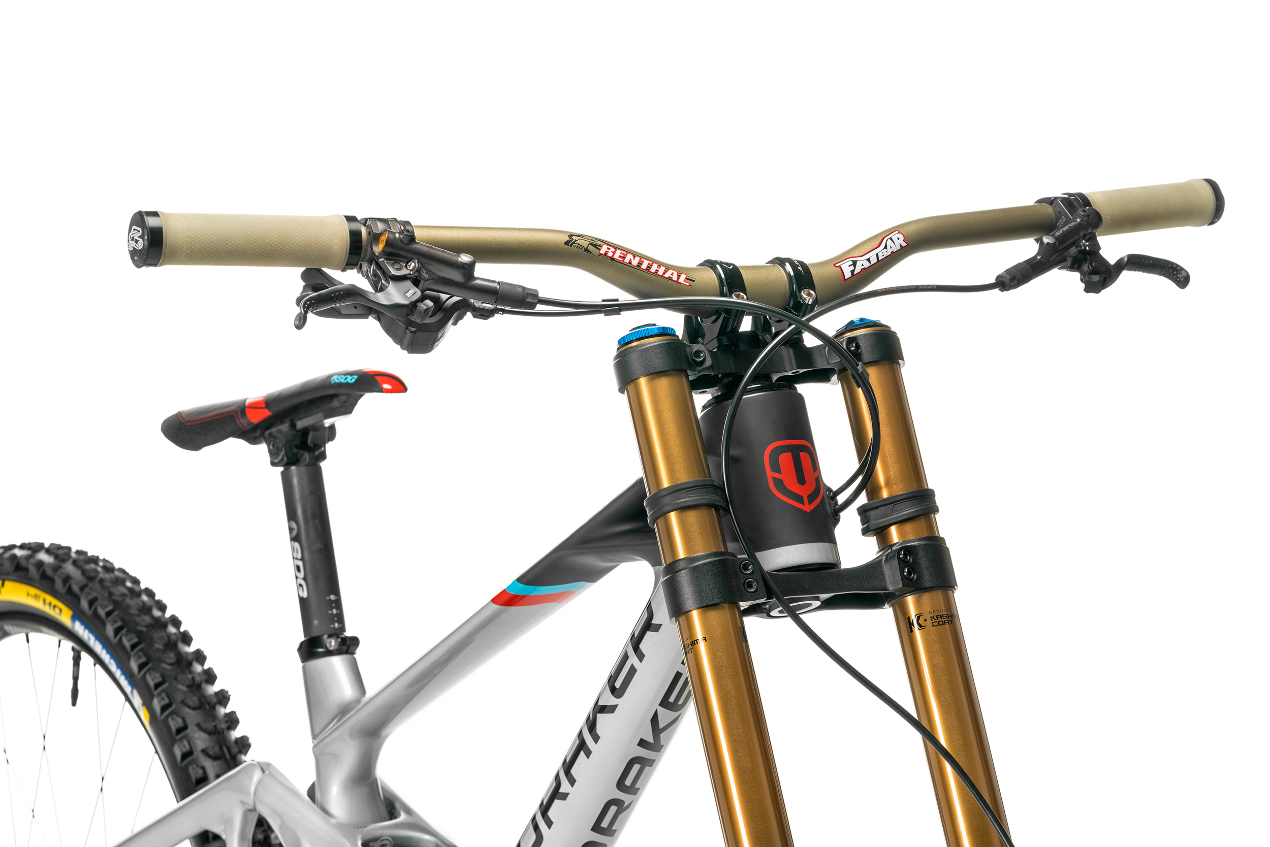 Bar: Fatbar Carbon 35mm

Grips: push on/ lock on


Stem: integra 35
check out www.renthal.com